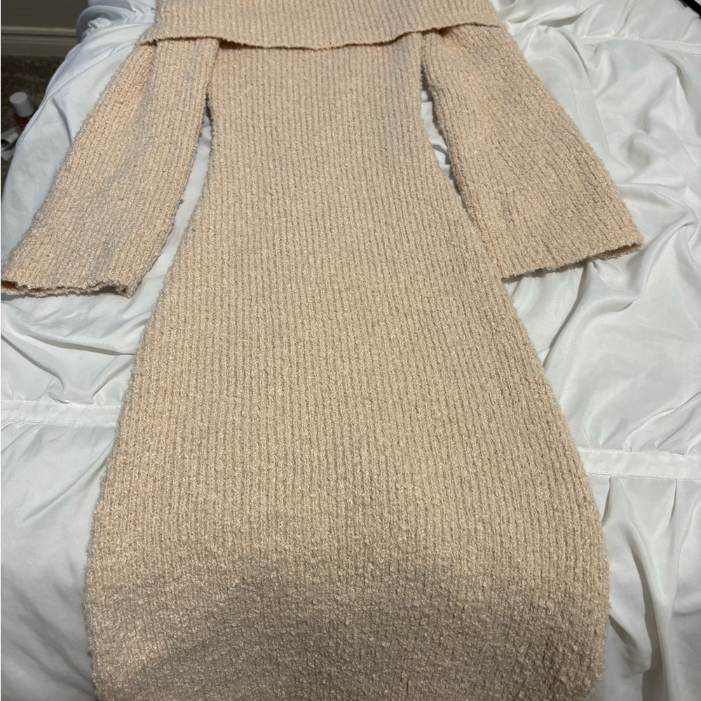 Elodi Maxi dress from pretty lavish